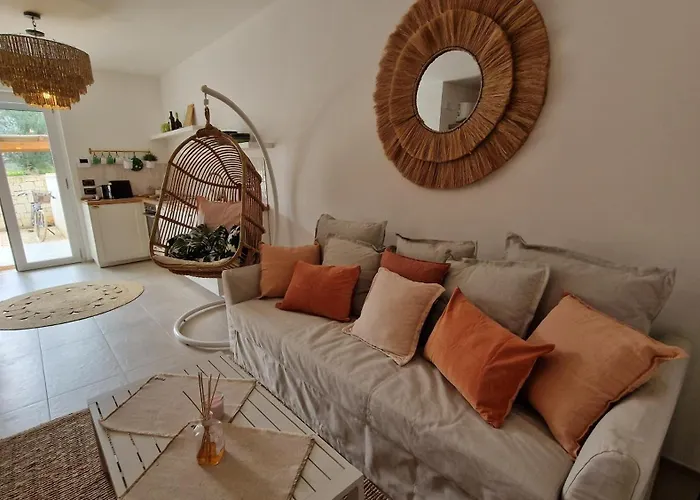 Papillon Apartment *