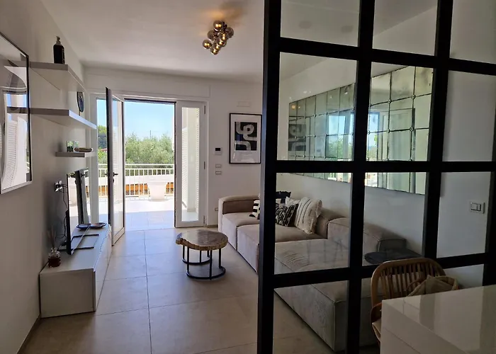 Papillon Apartment *