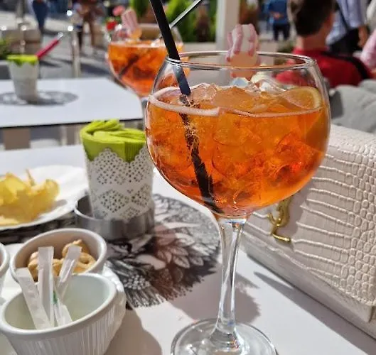 Papillon Apartment *